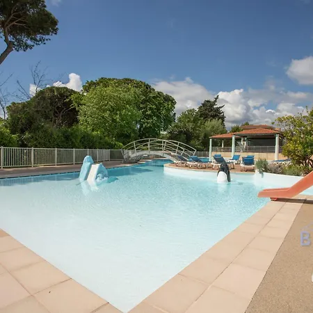 Lägenhet Magnificent 2-bedroom With Terrace Near The Sea And Golf Course Mandelieu