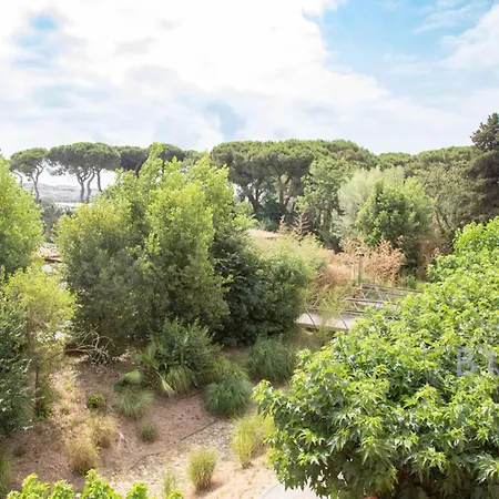 Lägenhet Magnificent 2-bedroom With Terrace Near The Sea And Golf Course *