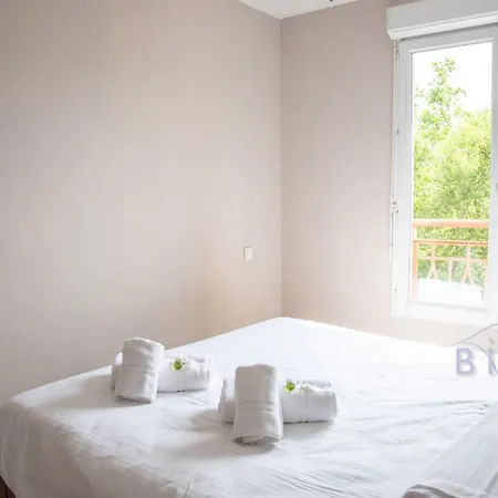 Magnificent 2-bedroom With Terrace Near The Sea And Golf Course