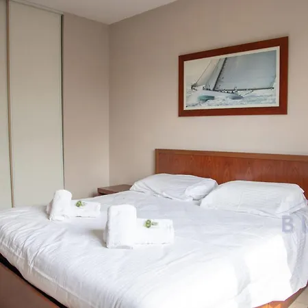 Magnificent 2-bedroom With Terrace Near The Sea And Golf Course Lägenhet