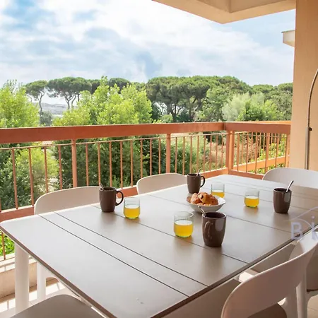 Magnificent 2-bedroom With Terrace Near The Sea And Golf Course Mandelieu