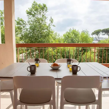 Magnificent 2-bedroom With Terrace Near The Sea And Golf Course