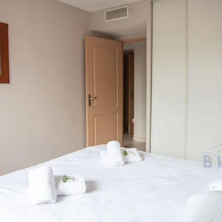Апартаменты Magnificent 2-bedroom With Terrace Near The Sea And Golf Course