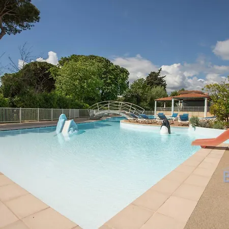 Magnificent 2-bedroom With Terrace Near The Sea And Golf Course Апартаменты *