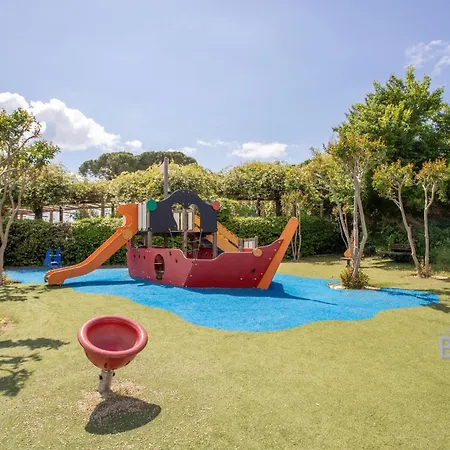 Magnificent 2-bedroom With Terrace Near The Sea And Golf Course Апартаменты *